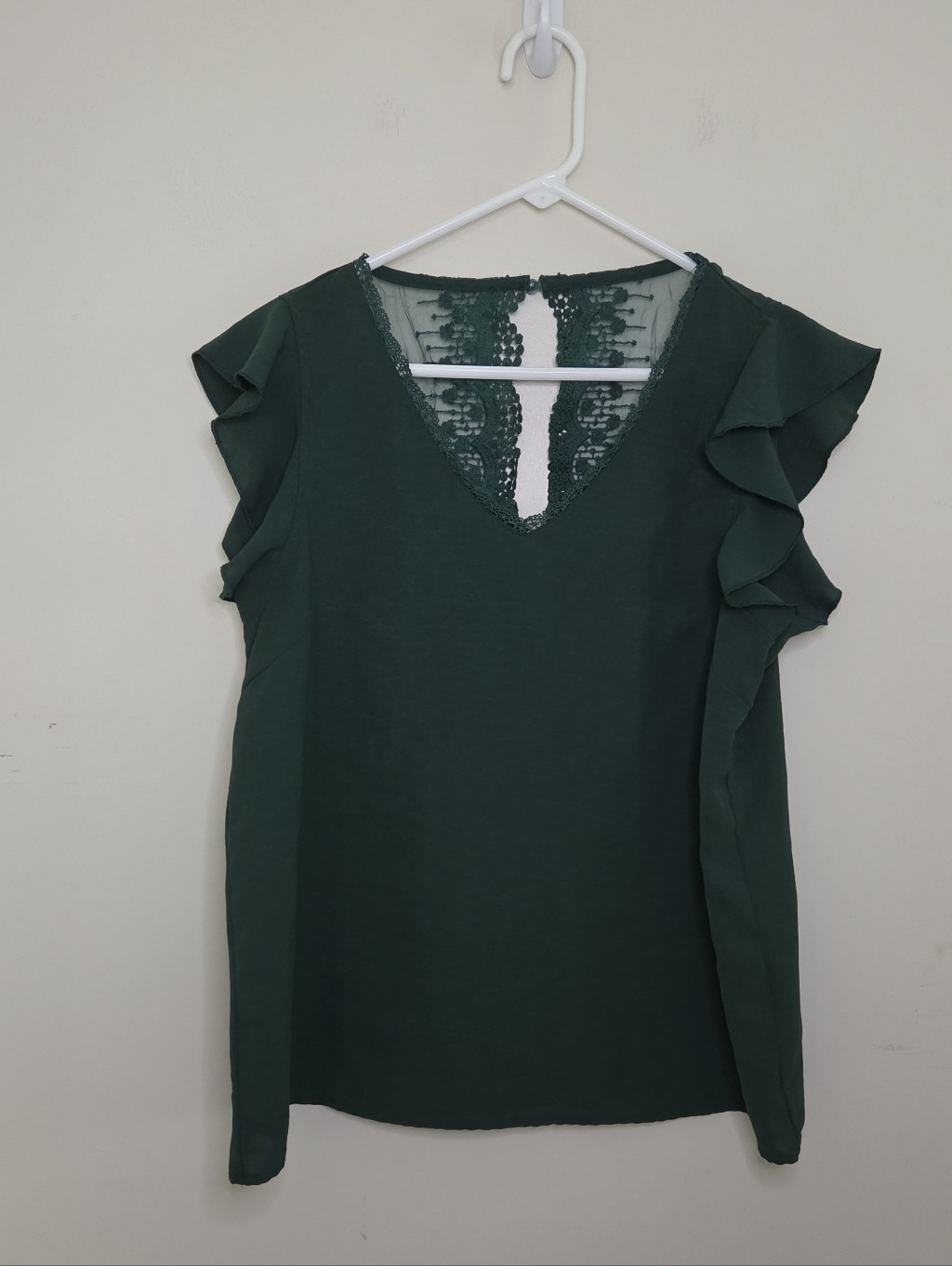 Women's Shein Green Flurter Sleeve Lace Back Top Sz Medium